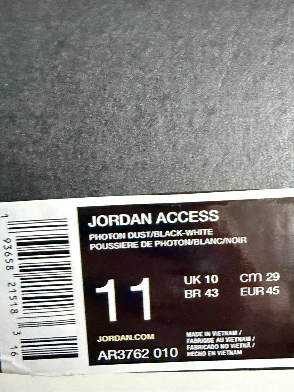 New Nike Jordan Men’s High-Top Sneakers in Black and White Size 11